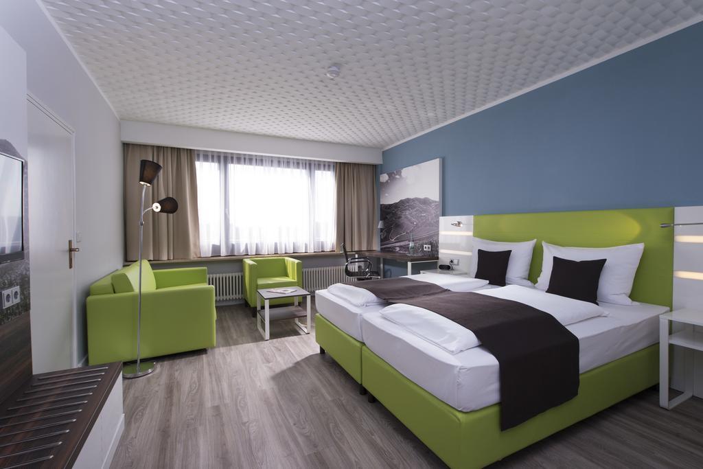 Ibis Styles Offenburg City Quarto foto